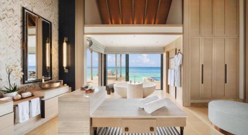 Waldorf-Astoria-Maldives-Ithaafushi-ZamsMaldives12
